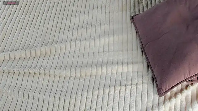 TaiteBayles live sex cam