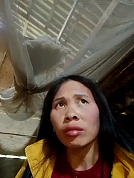 Ana_hoa live sex cam