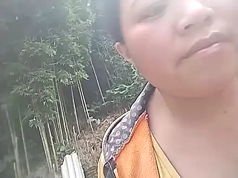 AlilaK2's cam snapshot