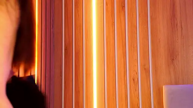 EllyLynn's cam snapshot