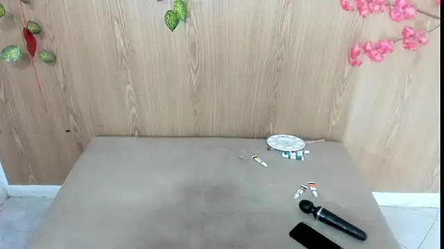 jenelotizz06's cam snapshot