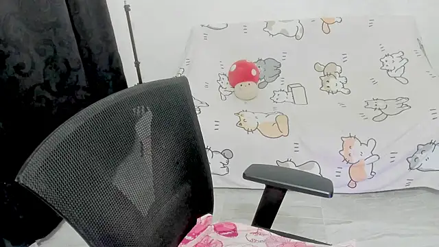 Naoko_7w7's cam snapshot