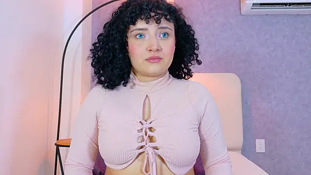 Tracielowe_w's cam snapshot