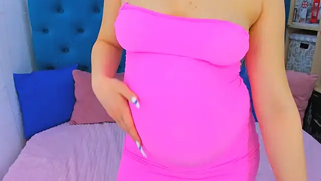 SpicyPreggo's cam snapshot