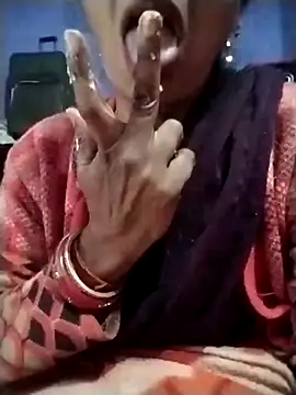 Hami705's cam snapshot