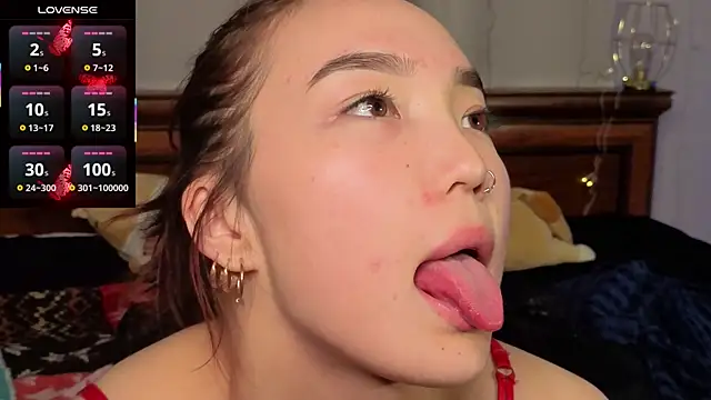 OdetteBiddy's cam snapshot