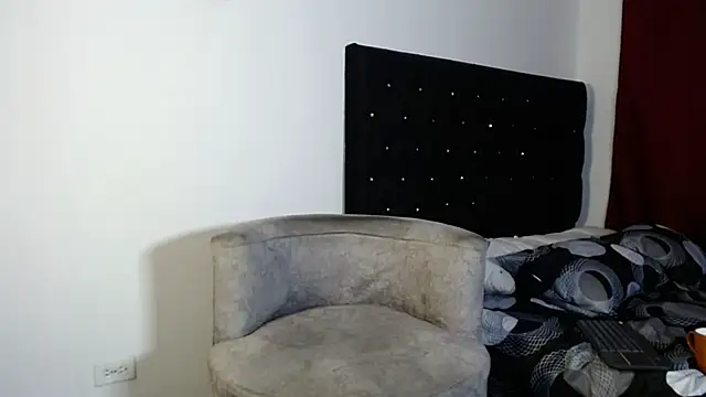 adriel_escalante live sex cam