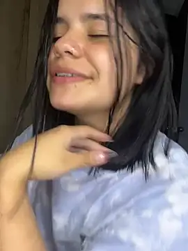 2Angela_'s cam snapshot