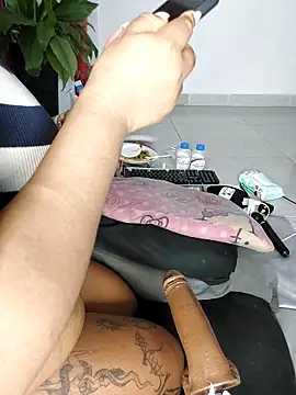 Lawrenhils live sex cam