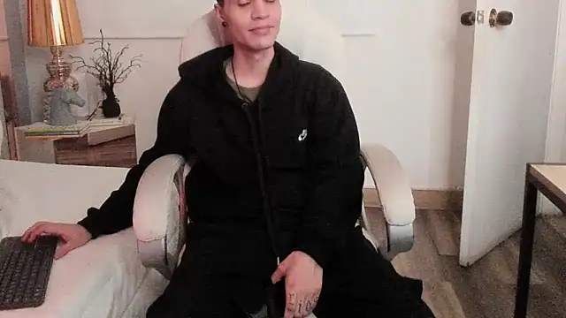 dark_sun302's cam snapshot