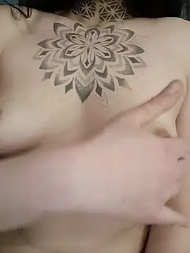 Porcellina181 live sex cam