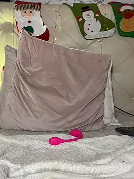 Lili__taylor's cam snapshot