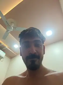 hornyguy271192 live sex cam