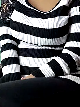 Laxmi_89 live sex cam