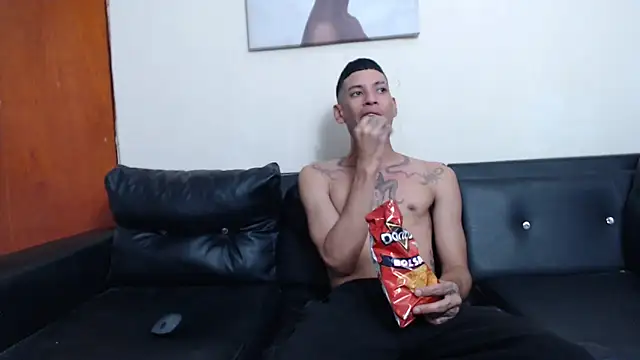 biigjhonny live sex cam