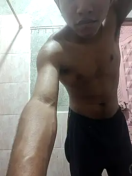 Reynold2608 live sex cam