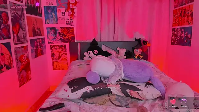 MissCurvyTop's cam snapshot