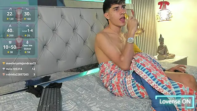 Dyla_n18 live sex cam