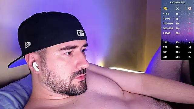 DominantTheo live sex cam