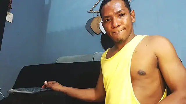 Grandeygruesa1 live sex cam