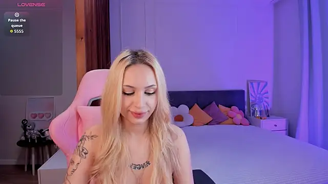 LanaMiracle live sex cam