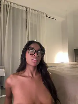 IamCrystal2 live sex cam