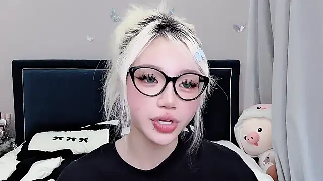 _Gwendolyn_'s cam snapshot