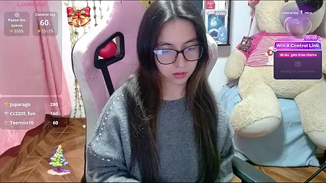 Maggie_Fox3's cam snapshot