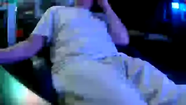 Bowerboi's cam snapshot