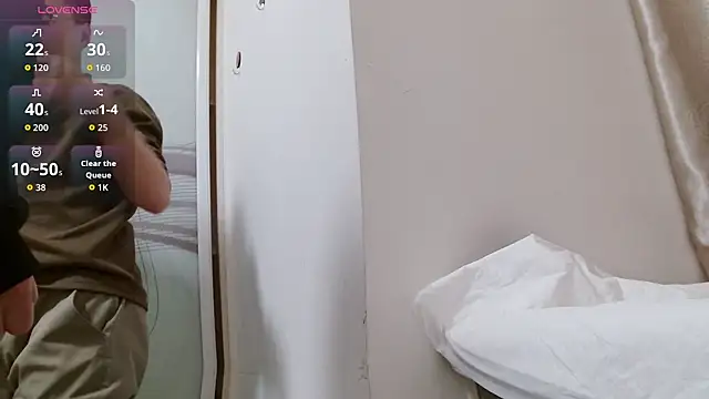 linda-y's cam snapshot