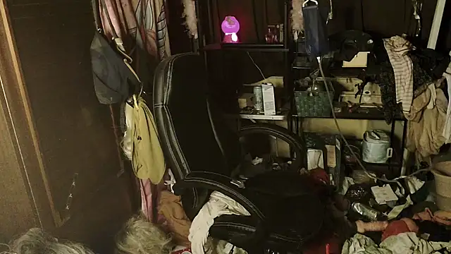 Ombeline1 live sex cam