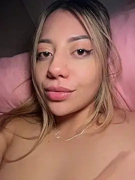 MissCat_'s cam snapshot