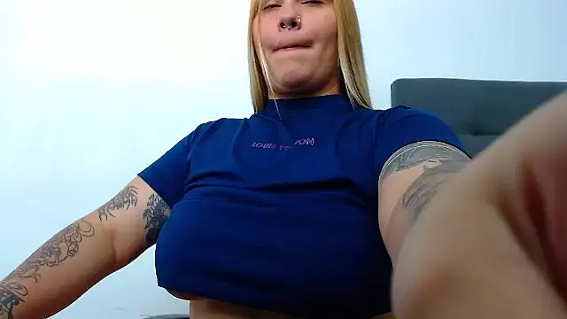 hanna_rabbit_'s cam snapshot