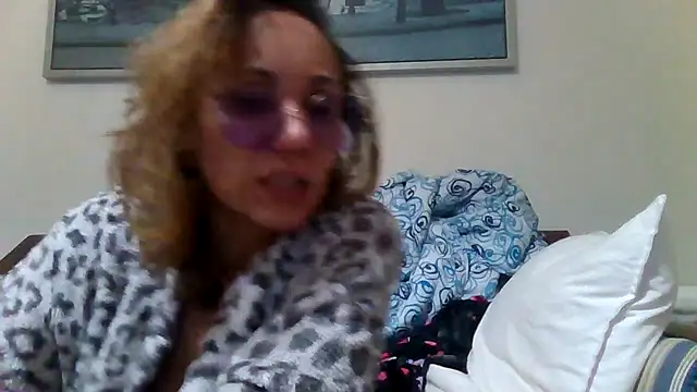 loveryvicky's cam snapshot