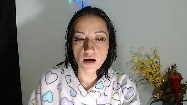 Megaan-lovee7's cam snapshot