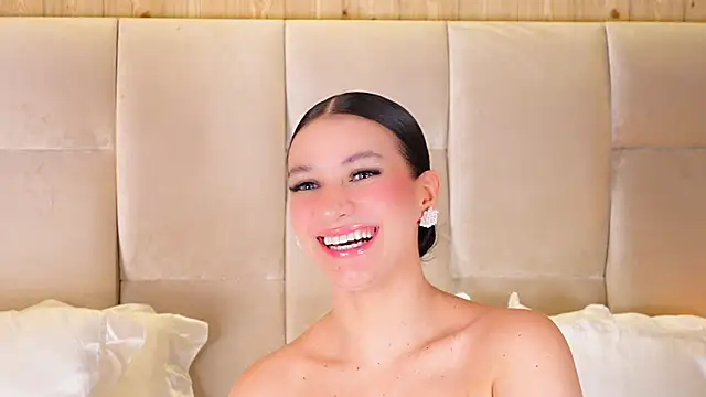 KiraKayleigh1's cam snapshot