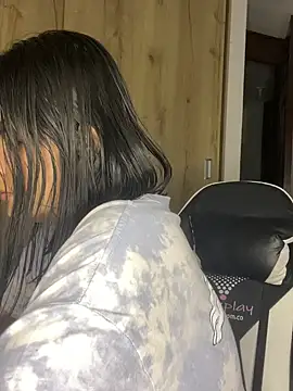 2Angela_'s cam snapshot