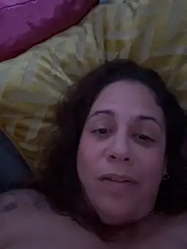 PrettyKittyMia's cam snapshot