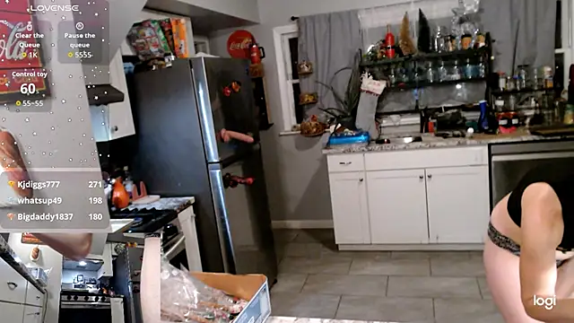 KierBearKisses's cam snapshot