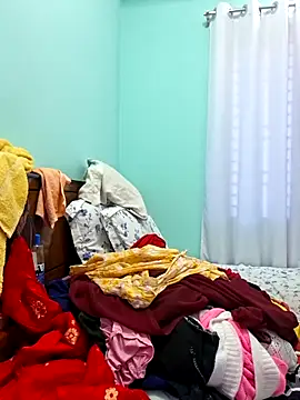 Bristy- live sex cam