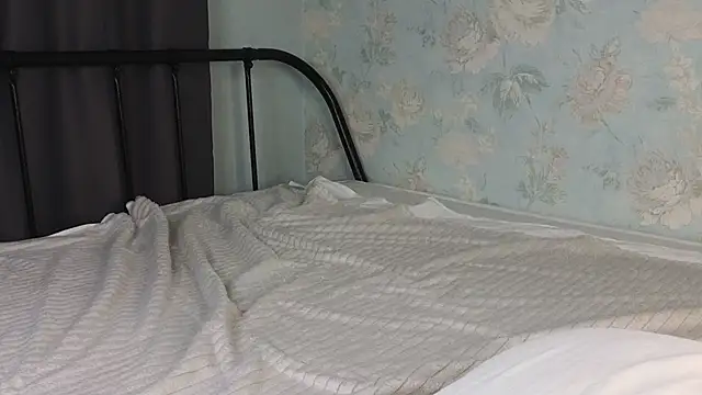 heartbreakW live sex cam