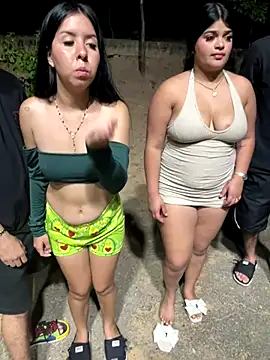 royalgirls_x's cam snapshot