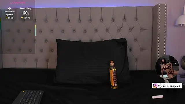 Emiliana_Rios's cam snapshot