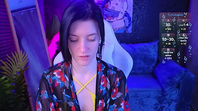 roxy_riot_'s cam snapshot