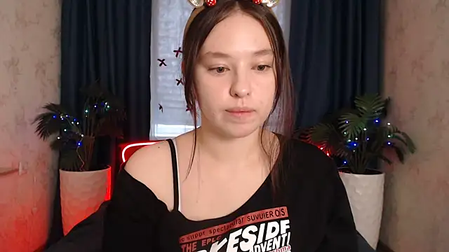 PureLedy's cam snapshot