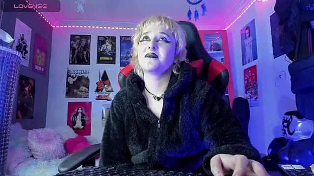 mistresscrowley666's cam snapshot