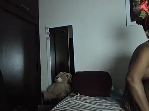 megan-hotxx's cam snapshot