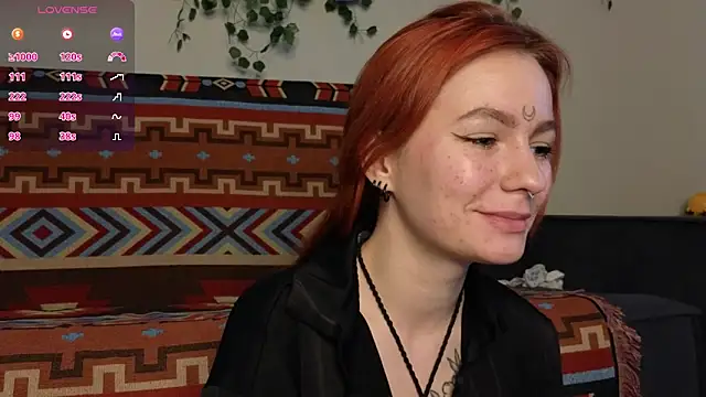 girl_with_snaketatto0's cam snapshot