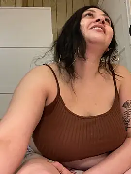 kriztal_pretty's cam snapshot