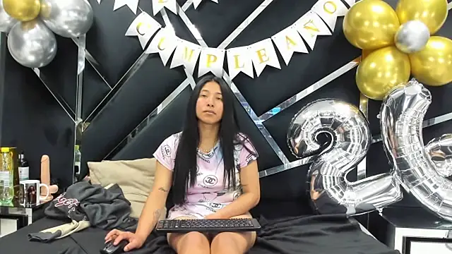 Alyssa_Noah live sex cam